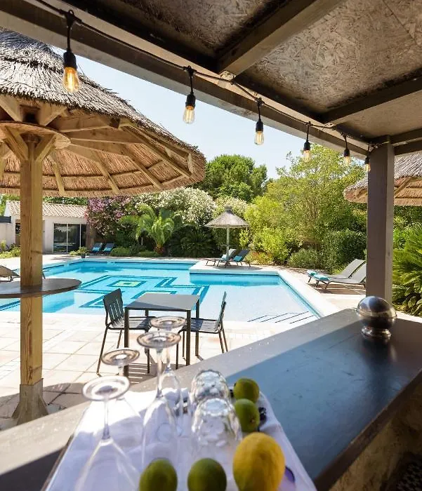 Villa Turquoise-1